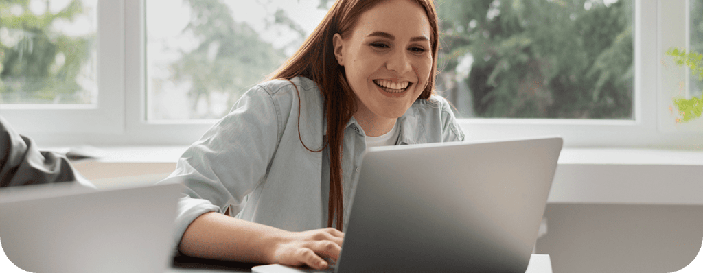 women on laptop