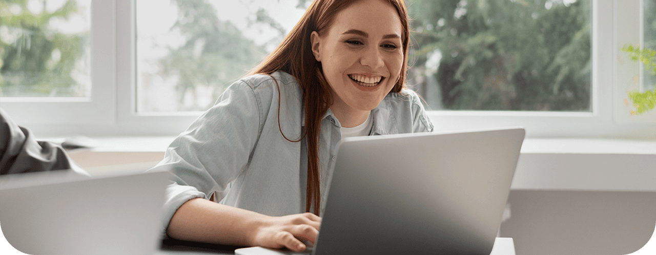 women on laptop