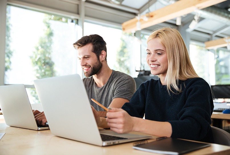 Boosting Learning Platform Adoption with the Help of AI Agents